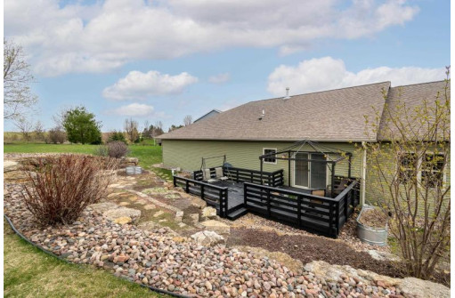 512 Steiner Court, Mount Horeb, WI 53572