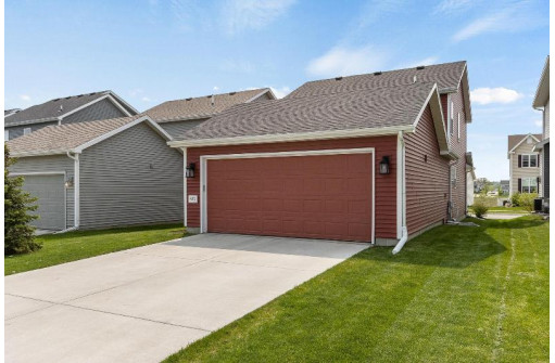 825 Feather Sound Dr, Verona, WI 53593