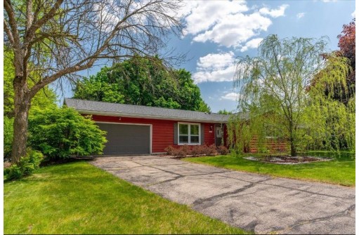 2401 Waltham Road, Madison, WI 53711