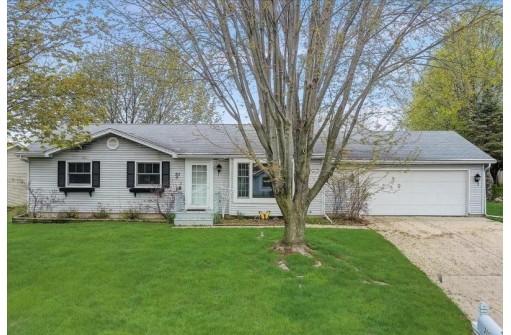 311 Meadow Lane, Poynette, WI 53955