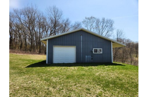 15203 Ideal Rd, Fennimore, WI 53809