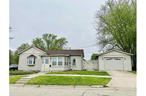 1505 25th Street, Monroe, WI 53566