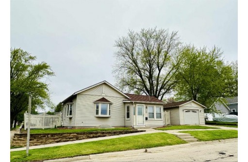 1505 25th Street, Monroe, WI 53566