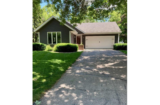 5 Dorchester Circle, Madison, WI 53719