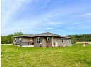 61688 Park View Dr, Prairie Du Chien, WI 53821