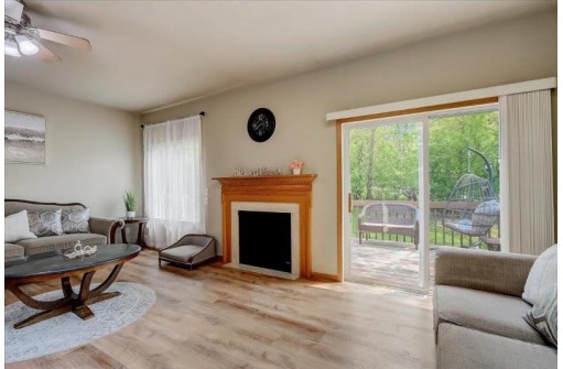 6921 Old Sauk Court, Madison, WI 53717