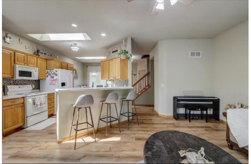 6921 Old Sauk Court, Madison, WI 53717