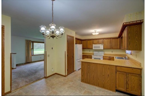 4880 Carya Rd, Cross Plains, WI 53528