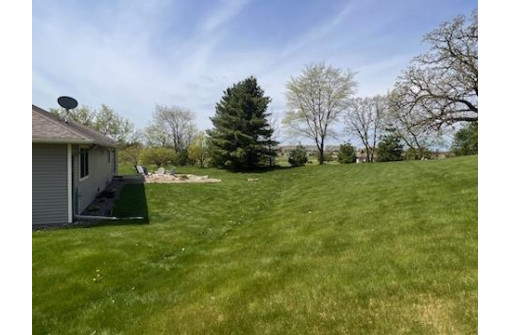 423 Ridgeview Court, Tomah, WI 54660