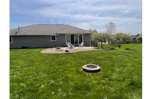 423 Ridgeview Court, Tomah, WI 54660