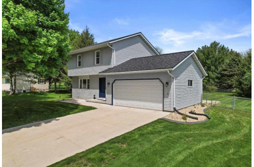 6676 Wendell Way, DeForest, WI 53532