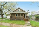 1407 Woodman Rd, Janesville, WI 53545