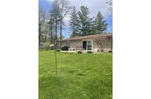 125 Golden Dr, Briggsville, WI 53920