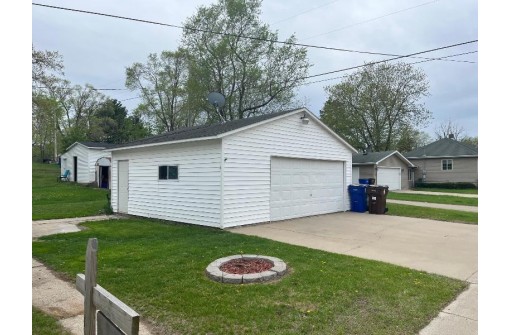 101 S Pine Street, Adams, WI 53910