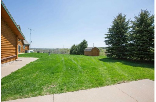 4499 Coon Hollow Rd, Lancaster, WI 53813