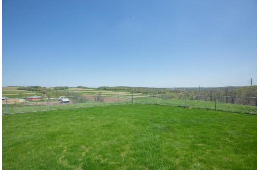 4499 Coon Hollow Rd, Lancaster, WI 53813