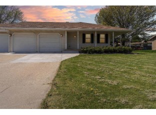 437 Sunset Drive Janesville, WI 53548