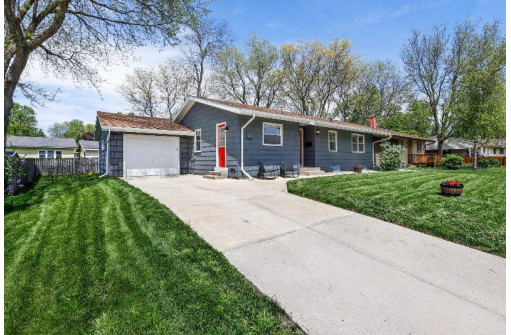 914 Pine Street, Sun Prairie, WI 53590