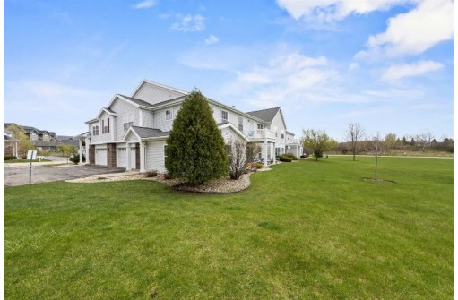 4715 Poplar Creek Drive, Madison, WI 53718