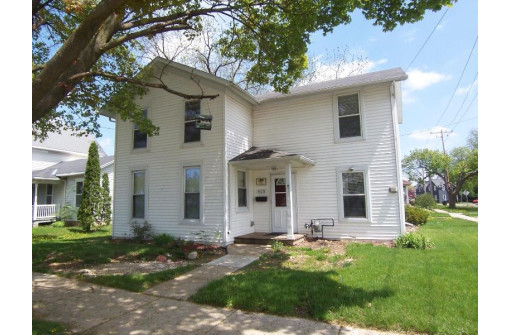 425 S High Street, Janesville, WI 53545