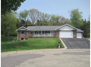 836 Sequoia Circle Baraboo, WI 53913