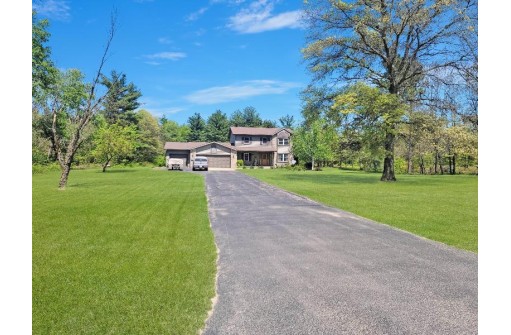 200 W Kingsbury Drive, Necedah, WI 54646