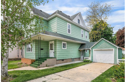 912 Cass Street, Portage, WI 53901