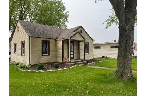 98 Fox Lake Road, Waupun, WI 53963