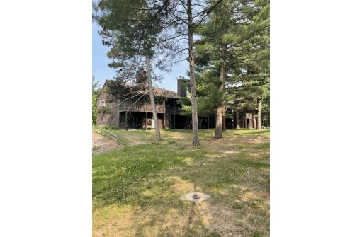 3 Balsam Tr, Wisconsin Dells, WI 53965