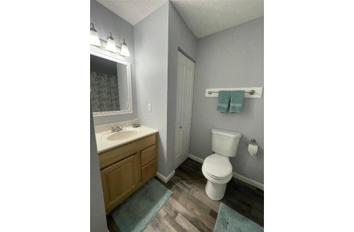 3 Balsam Tr, Wisconsin Dells, WI 53965