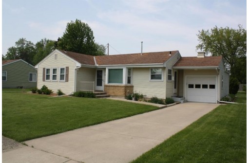 1515 Bennett Street, Janesville, WI 53545