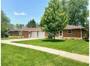 1740-1742 Tamarack Lane Janesville, WI 53545