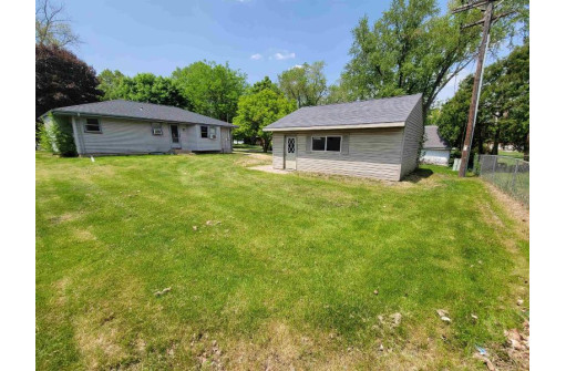 406 Wilcox Street, Fort Atkinson, WI 53538