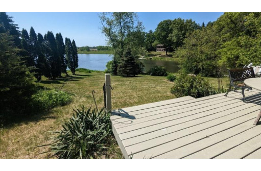 S3180 Lake Shore Road, Reedsburg, WI 53959