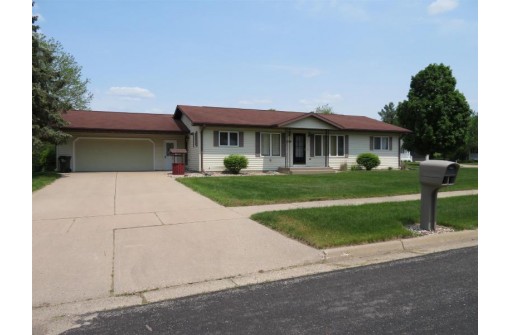 1595 Canterbury Drive, Reedsburg, WI 53959