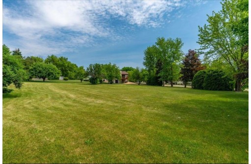 6893 Donnybill Road, DeForest, WI 53532-2612