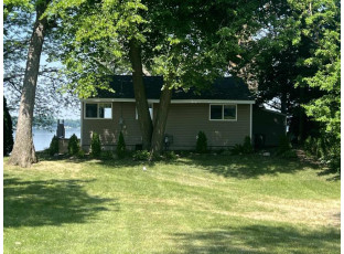 349 S Ferry Dr Lake Mills, WI 53551