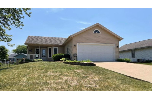 931 Clover Lane, DeForest, WI 53532-3030