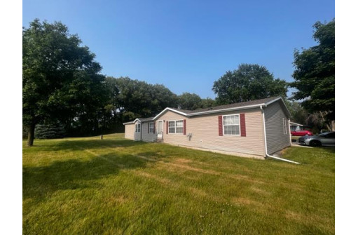 W9092 Heritage Hills Road, Beaver Dam, WI 53916