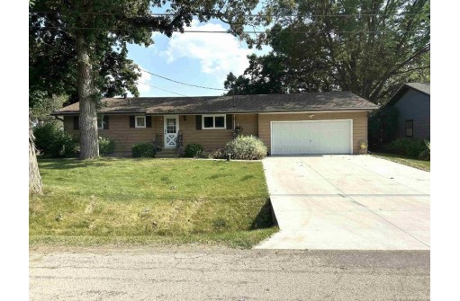 W8965 Oak Lane, Beaver Dam, WI 53916