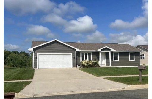 1328 Savannah Woods Drive, Edgerton, WI 53534