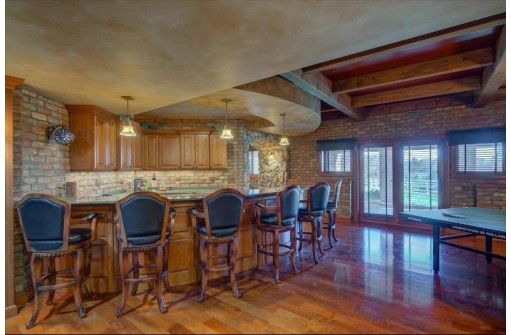 5574 Polo Ridge, Waunakee, WI 53597