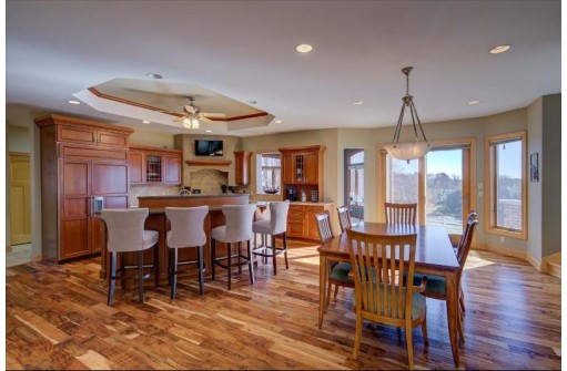 5574 Polo Ridge, Waunakee, WI 53597