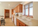 112 Buckingham Court 212, Cambridge, WI 53523