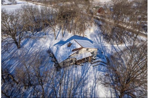 2921 W Miles Road, Janesville, WI 53545-9664