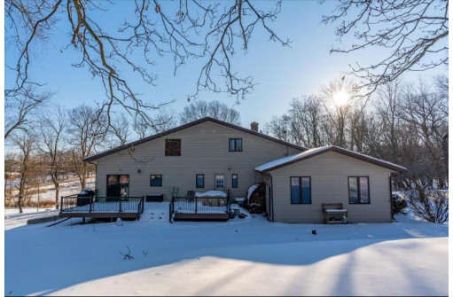 2921 W Miles Road, Janesville, WI 53545-9664