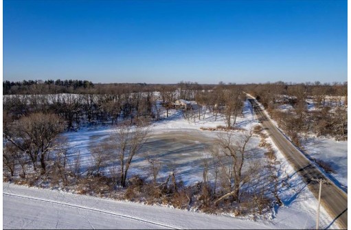 2921 W Miles Road, Janesville, WI 53545-9664