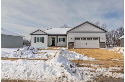 104 Cardinal Way, Ridgeway, WI 53582