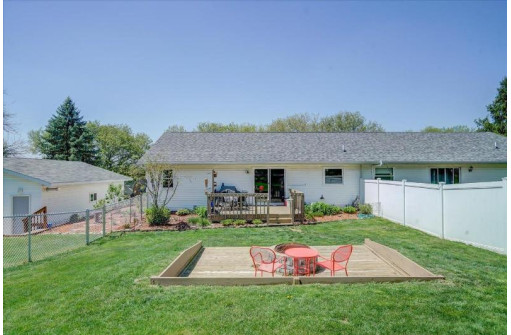 5780 Parkview Road, Sun Prairie, WI 53590