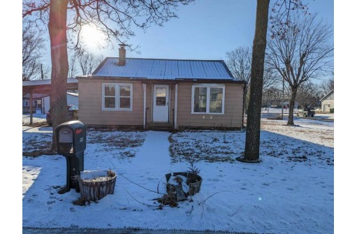 941 S 5th Street, Prairie Du Chien, WI 53821